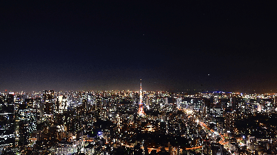 טוקיו בלילה